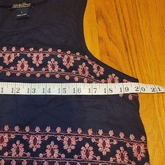 Lucky Brand Navy Embroidered Sleeveless Top L - Picture 7 of 10